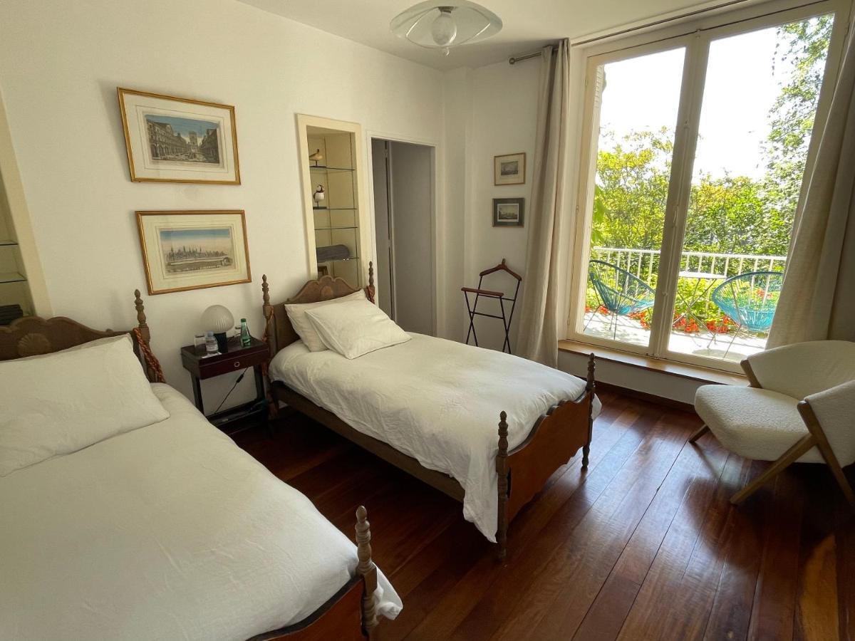 VILLA SPA PERRET-4 Étoiles-PARC de 3 Ha au pied du PARC NATUREL DU VEXIN NORMAND-Châteaux -Nature-Ballades-VTT-Cheval-Golf-À 5 Mn de GIVERNY-Jardins de MONET-Musée IMPRESSIONNISTE-Pour 2 Nuitées SAUNA ou JACUZZI offert en Hiver ou PISCINE en Été ou H Sainte-Genevieve-les-Gasny Extérieur photo