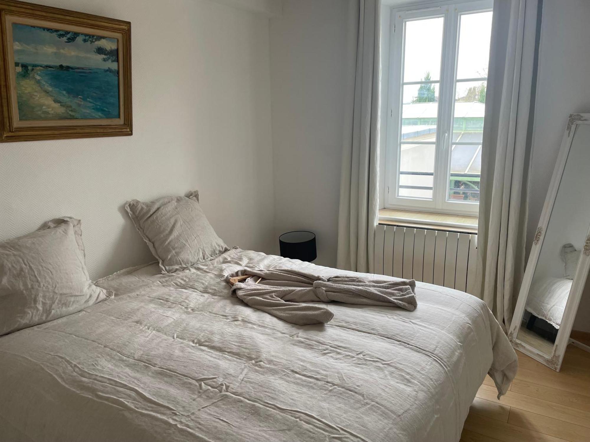 VILLA SPA PERRET-4 Étoiles-PARC de 3 Ha au pied du PARC NATUREL DU VEXIN NORMAND-Châteaux -Nature-Ballades-VTT-Cheval-Golf-À 5 Mn de GIVERNY-Jardins de MONET-Musée IMPRESSIONNISTE-Pour 2 Nuitées SAUNA ou JACUZZI offert en Hiver ou PISCINE en Été ou H Sainte-Genevieve-les-Gasny Extérieur photo