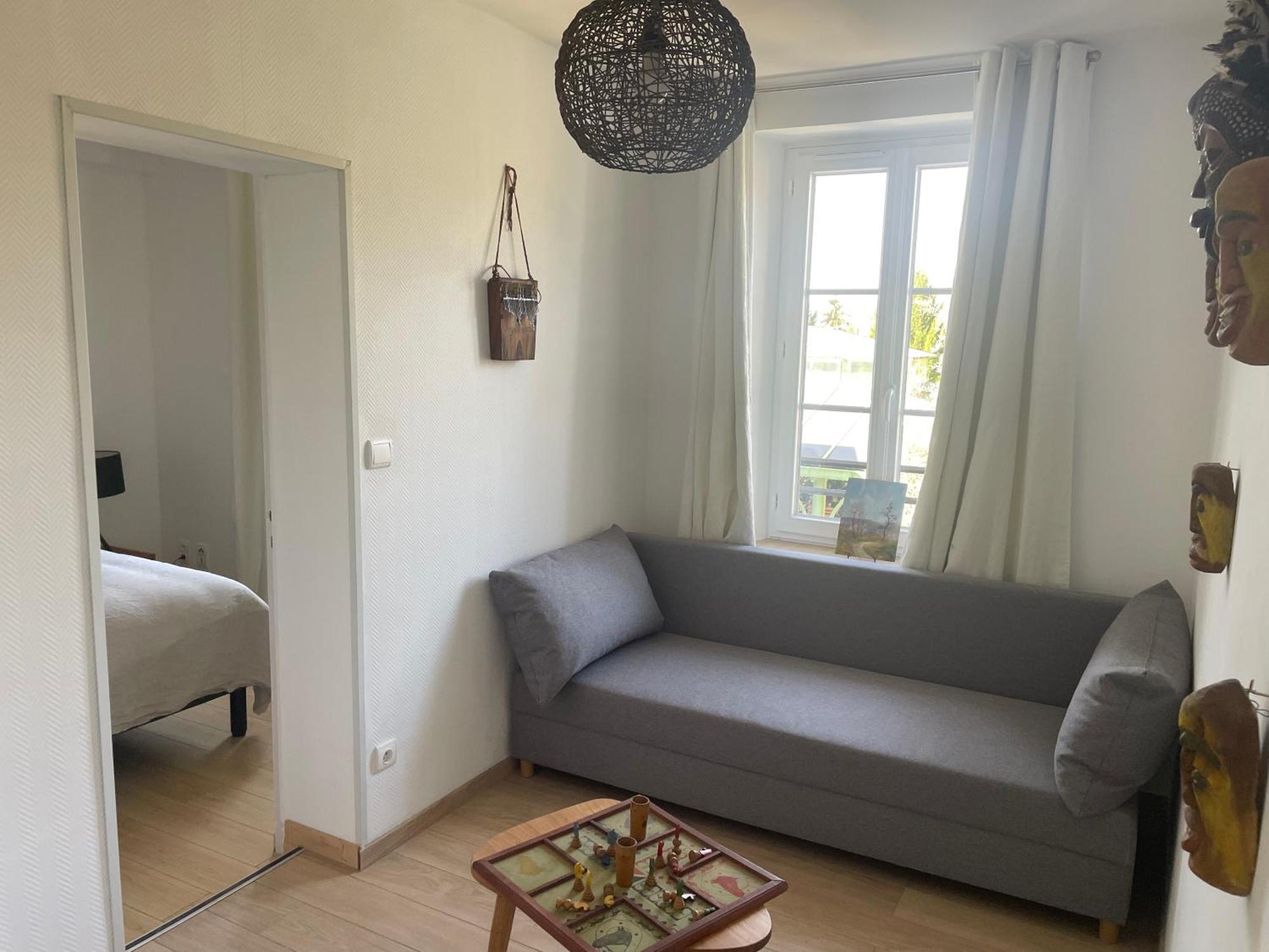 VILLA SPA PERRET-4 Étoiles-PARC de 3 Ha au pied du PARC NATUREL DU VEXIN NORMAND-Châteaux -Nature-Ballades-VTT-Cheval-Golf-À 5 Mn de GIVERNY-Jardins de MONET-Musée IMPRESSIONNISTE-Pour 2 Nuitées SAUNA ou JACUZZI offert en Hiver ou PISCINE en Été ou H Sainte-Genevieve-les-Gasny Chambre photo