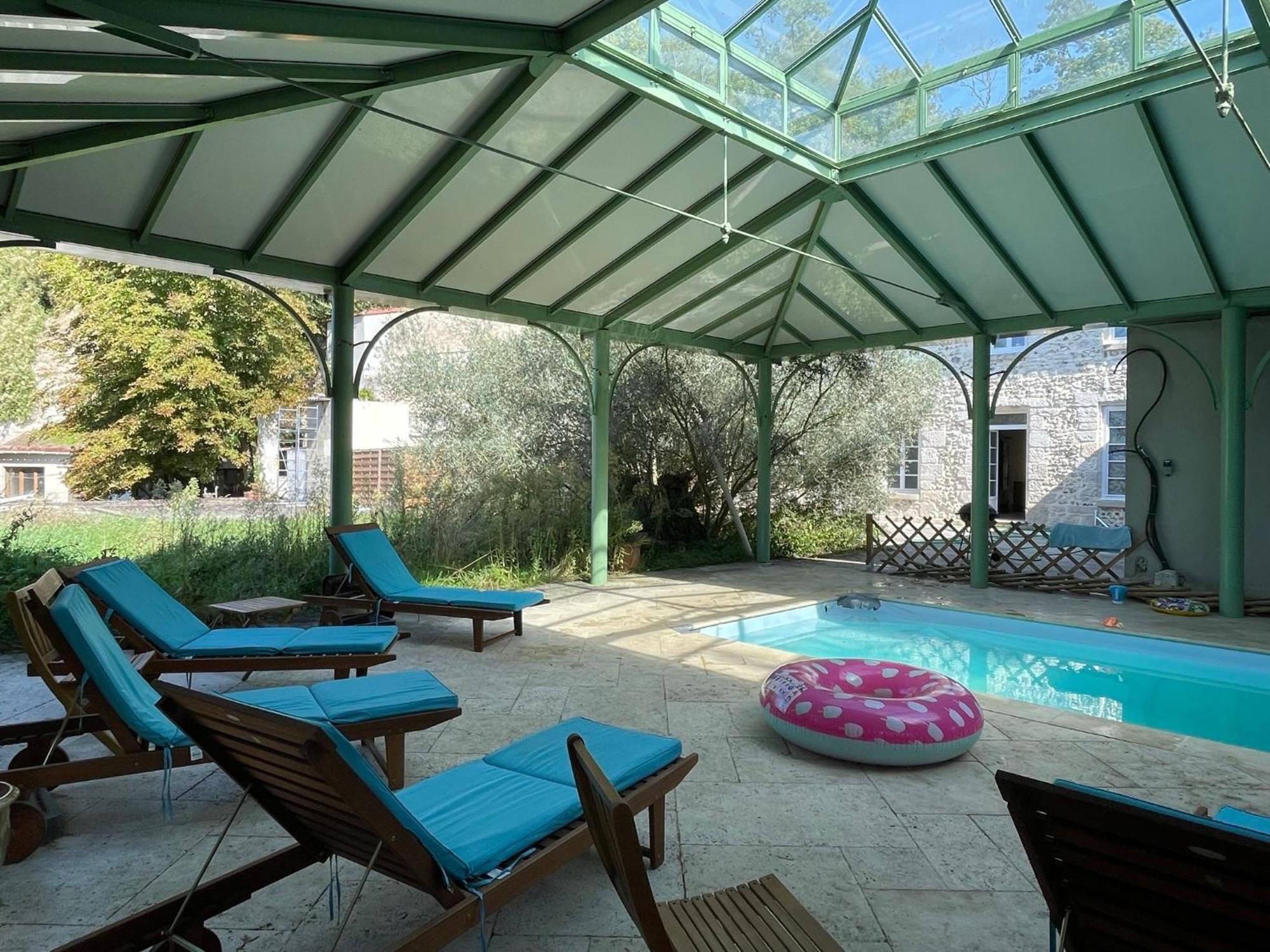 VILLA SPA PERRET-4 Étoiles-PARC de 3 Ha au pied du PARC NATUREL DU VEXIN NORMAND-Châteaux -Nature-Ballades-VTT-Cheval-Golf-À 5 Mn de GIVERNY-Jardins de MONET-Musée IMPRESSIONNISTE-Pour 2 Nuitées SAUNA ou JACUZZI offert en Hiver ou PISCINE en Été ou H Sainte-Genevieve-les-Gasny Chambre photo