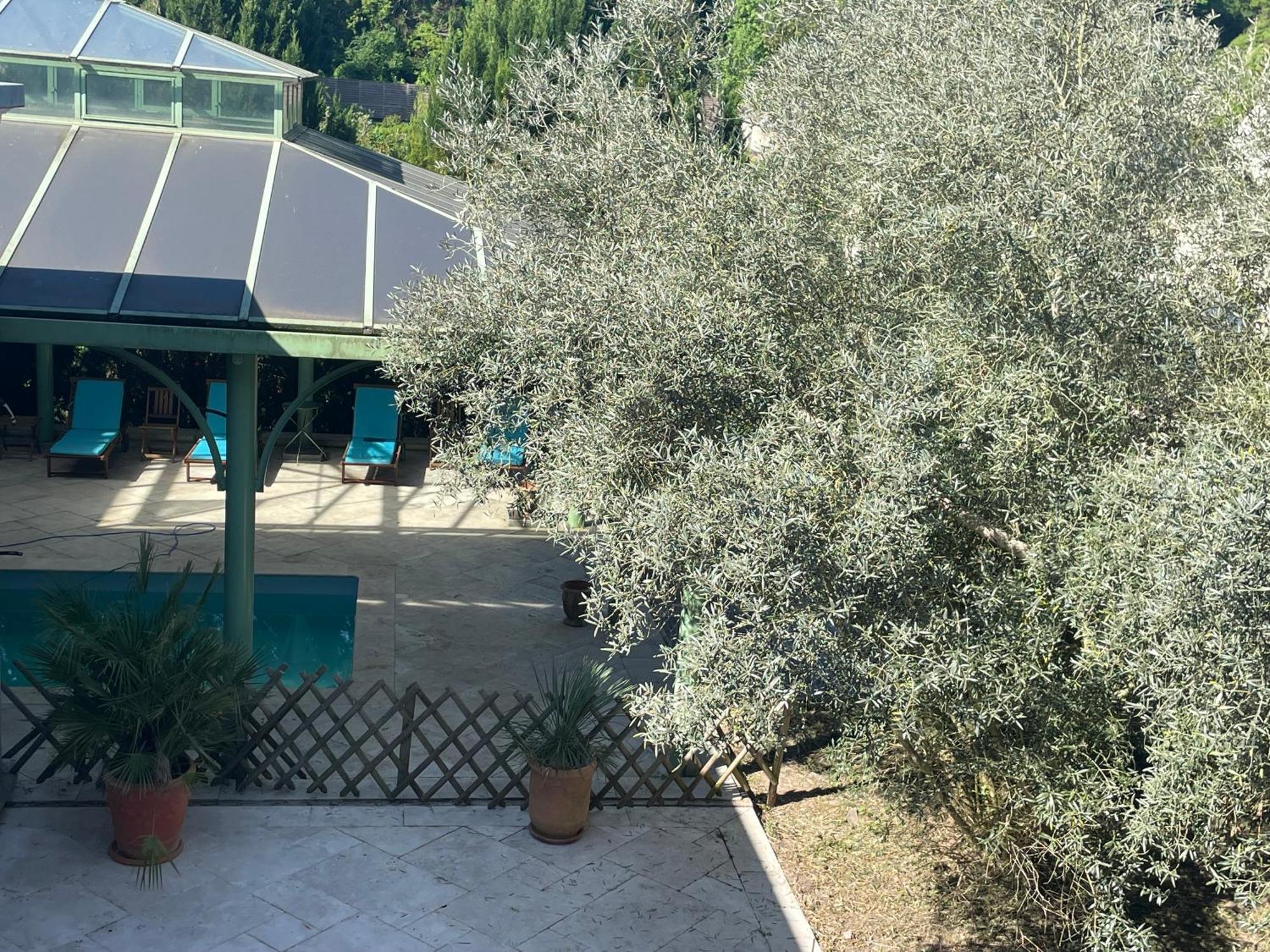 VILLA SPA PERRET-4 Étoiles-PARC de 3 Ha au pied du PARC NATUREL DU VEXIN NORMAND-Châteaux -Nature-Ballades-VTT-Cheval-Golf-À 5 Mn de GIVERNY-Jardins de MONET-Musée IMPRESSIONNISTE-Pour 2 Nuitées SAUNA ou JACUZZI offert en Hiver ou PISCINE en Été ou H Sainte-Genevieve-les-Gasny Extérieur photo