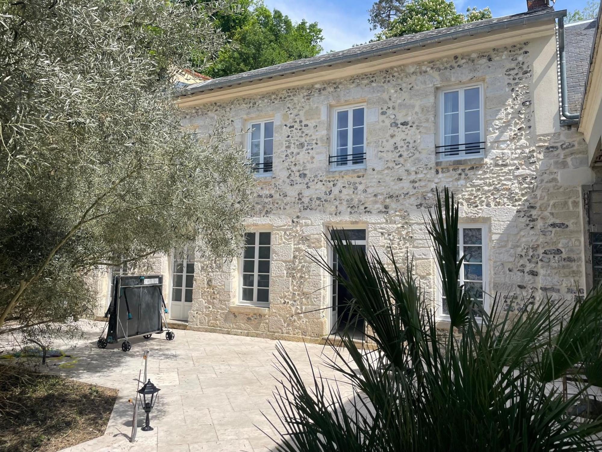 VILLA SPA PERRET-4 Étoiles-PARC de 3 Ha au pied du PARC NATUREL DU VEXIN NORMAND-Châteaux -Nature-Ballades-VTT-Cheval-Golf-À 5 Mn de GIVERNY-Jardins de MONET-Musée IMPRESSIONNISTE-Pour 2 Nuitées SAUNA ou JACUZZI offert en Hiver ou PISCINE en Été ou H Sainte-Genevieve-les-Gasny Extérieur photo